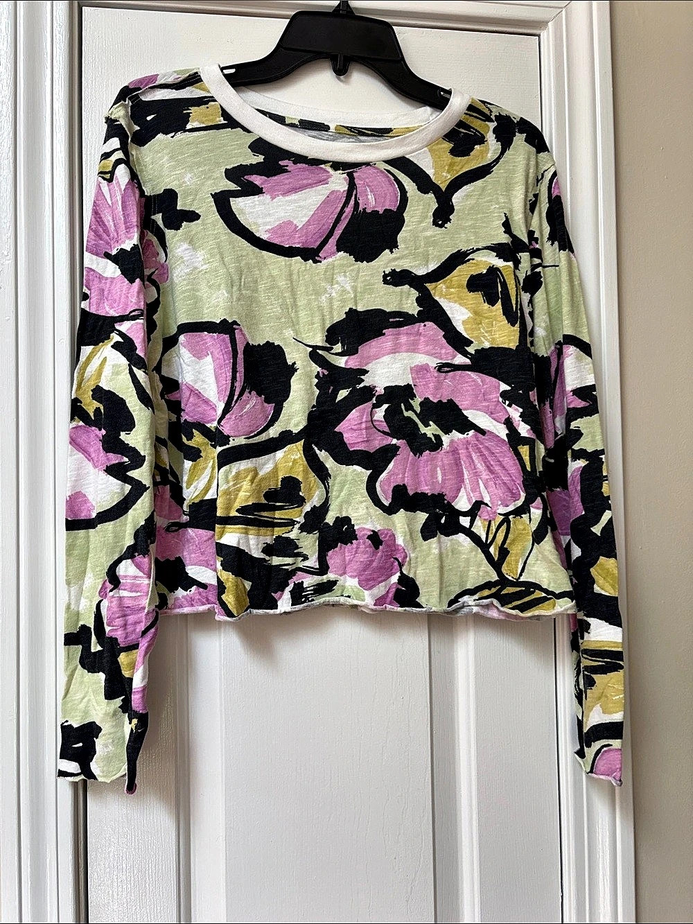 maeve Long Sleeve Abstract Print Crop Top in Pink & Green Size Small